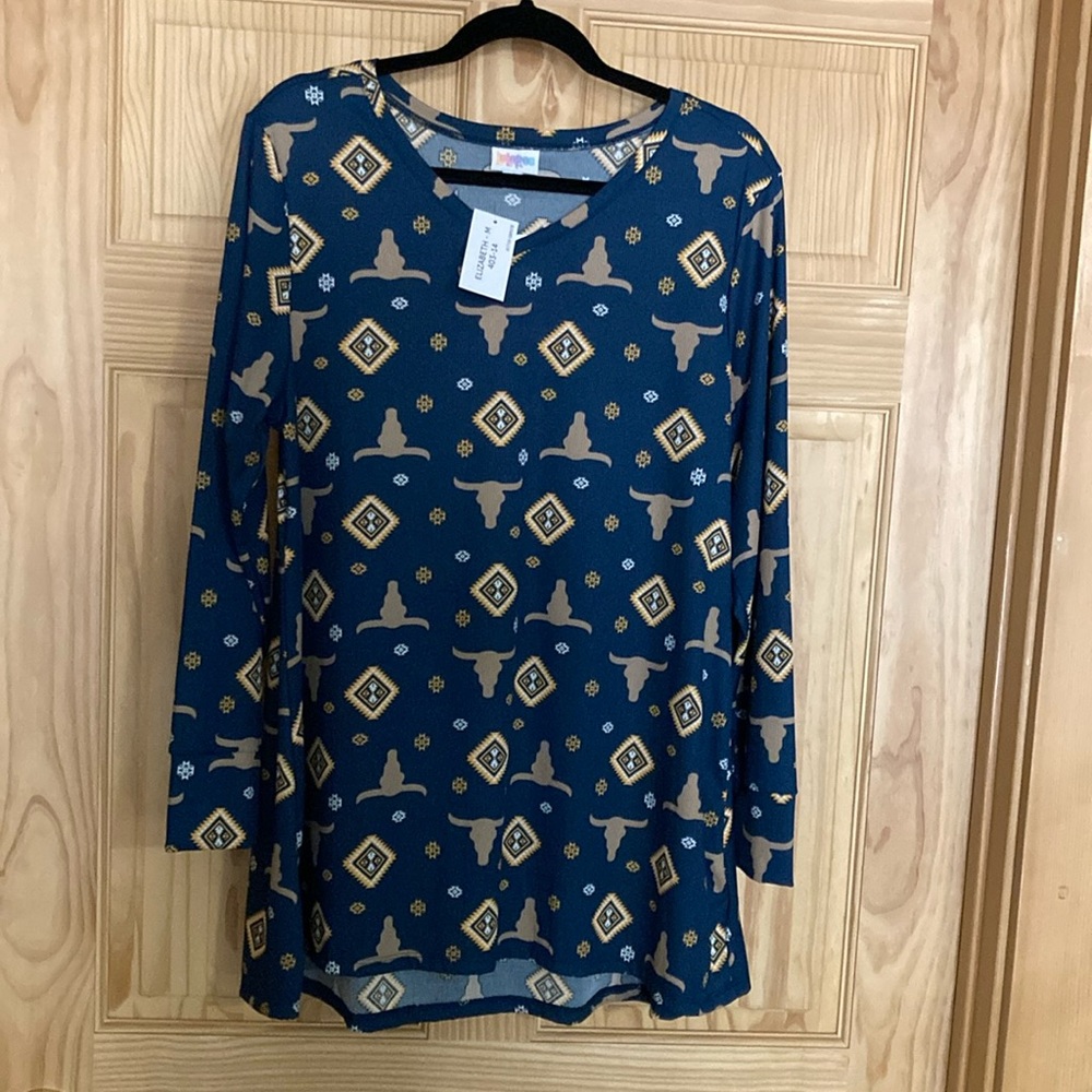 NWT Lularoe Elisabeth size medium